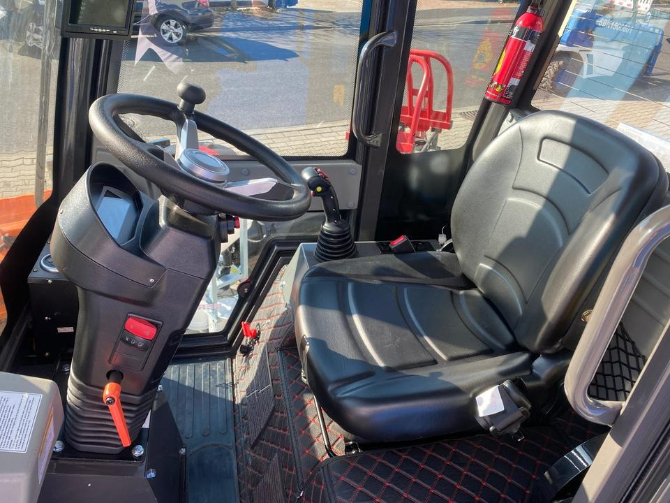 Compact loader Radlader/Hoflader BK810 inkl. Tieflader und Winterpaket *INKL.19% MWST*BERGER KRAUS* KUBOTA*EURO*CE*: picture 16 Compact loader Radlader/Hoflader BK810 inkl. Tieflader und Winterpaket *INKL.19% MWST*BERGER KRAUS* KUBOTA*EURO*CE*: picture 16