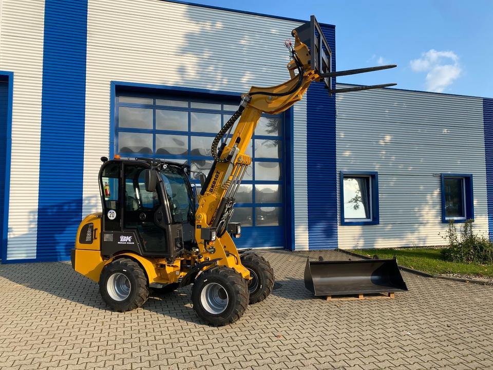 Teleskoplader/Radlader BK810T inkl. Gabel/Schaufelpaket *INKL.19% MWST*BERGER KRAUS*KUBOTA*EURO*CE* - Telescopic wheel loader: picture 1 Teleskoplader/Radlader BK810T inkl. Gabel/Schaufelpaket *INKL.19% MWST*BERGER KRAUS*KUBOTA*EURO*CE* - Telescopic wheel loader: picture 1
