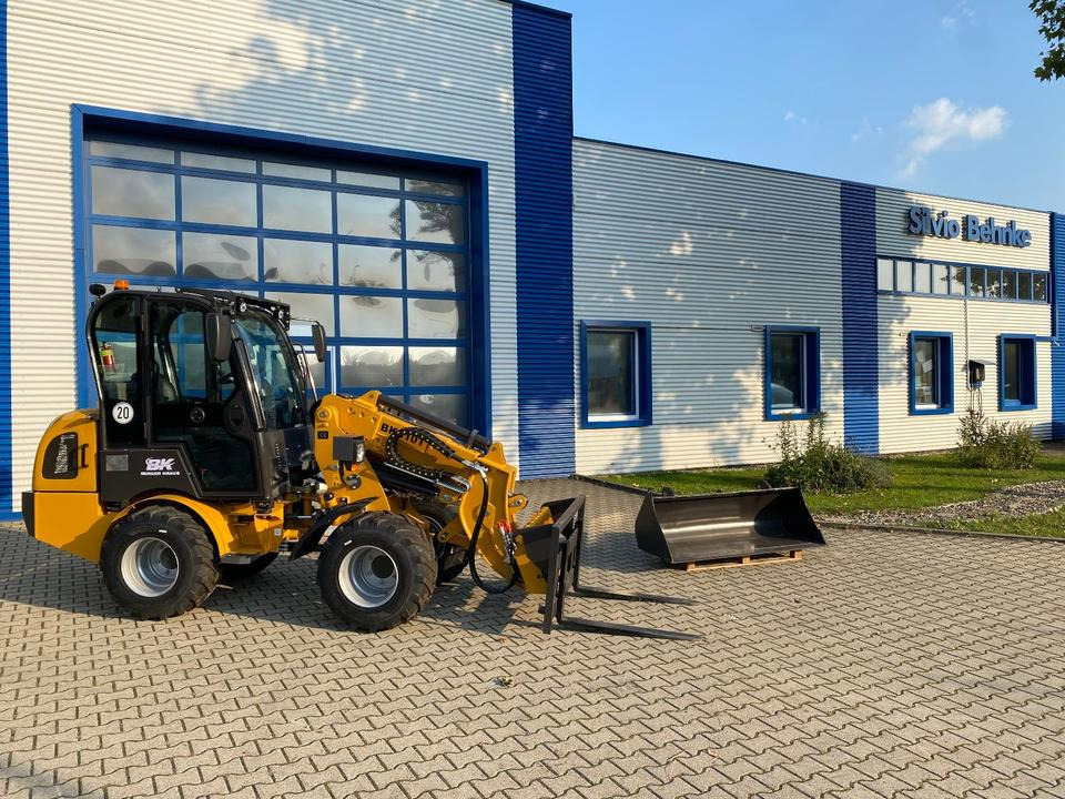 Teleskoplader/Radlader BK810T inkl. Gabel/Schaufelpaket *INKL.19% MWST*BERGER KRAUS*KUBOTA*EURO*CE* - Telescopic wheel loader: picture 3 Teleskoplader/Radlader BK810T inkl. Gabel/Schaufelpaket *INKL.19% MWST*BERGER KRAUS*KUBOTA*EURO*CE* - Telescopic wheel loader: picture 3