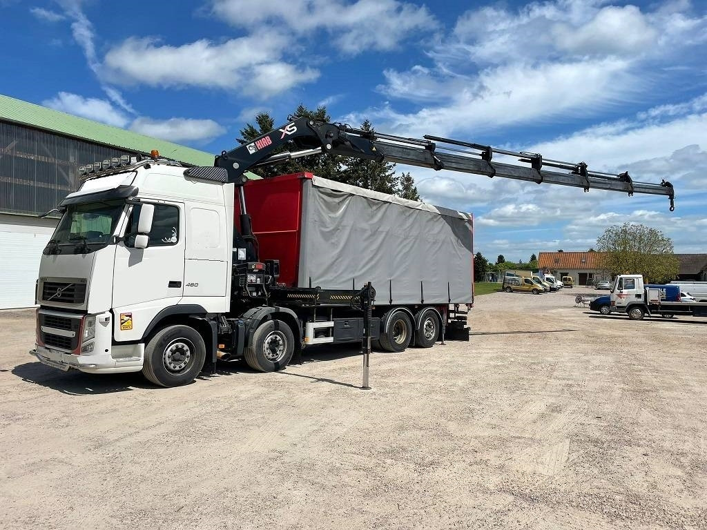 Volvo FH 460 - Curtain side truck, Crane truck: picture 2 Volvo FH 460 - Curtain side truck, Crane truck: picture 2
