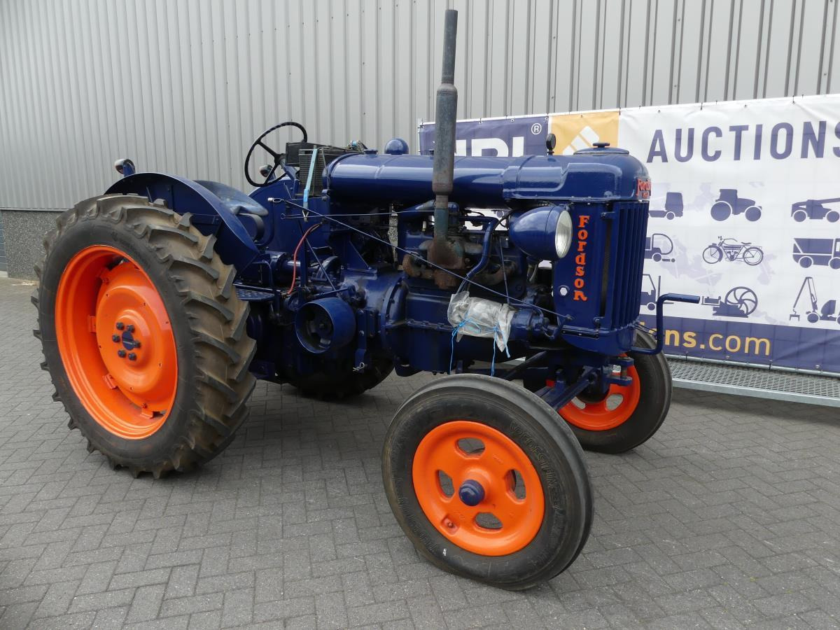 Fordson 27N - Farm tractor: picture 3 Fordson 27N - Farm tractor: picture 3
