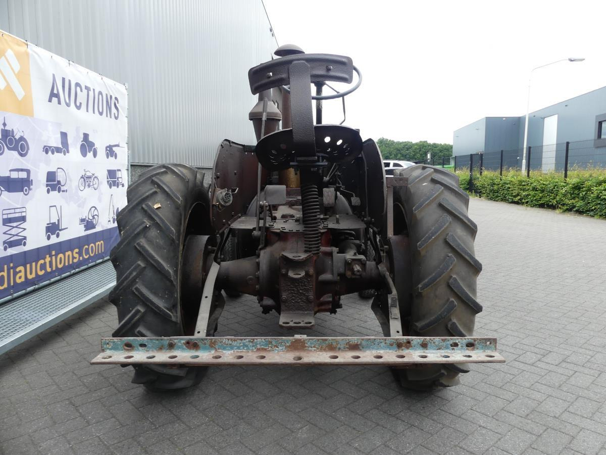 Farm tractor Lanz-Bulldog 20: picture 8