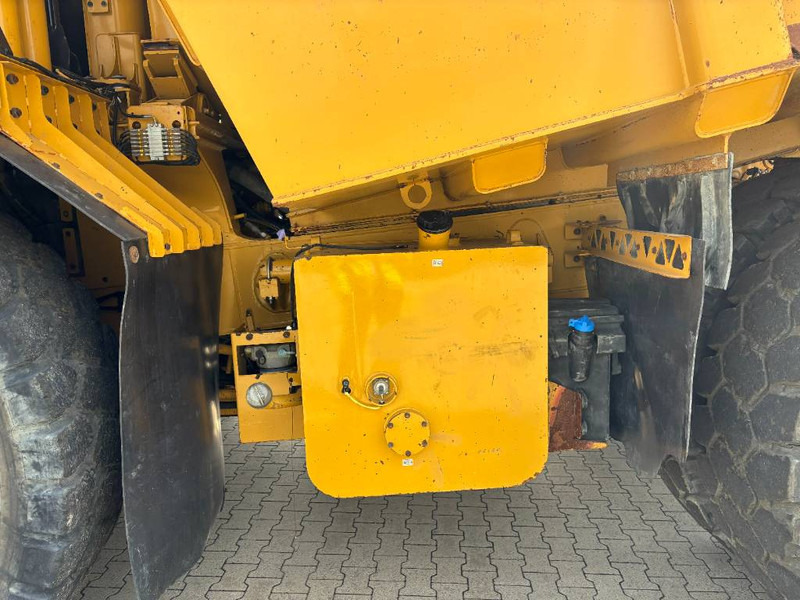 Rigid dumper/ Rock truck Cat 772G: picture 8