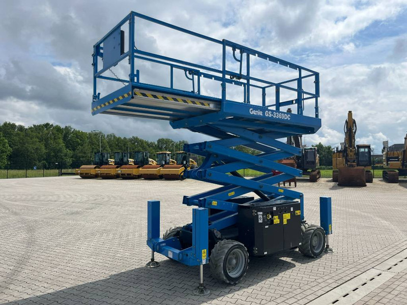 Genie GS 3369 DC - Scissor lift: picture 1 Genie GS 3369 DC - Scissor lift: picture 1