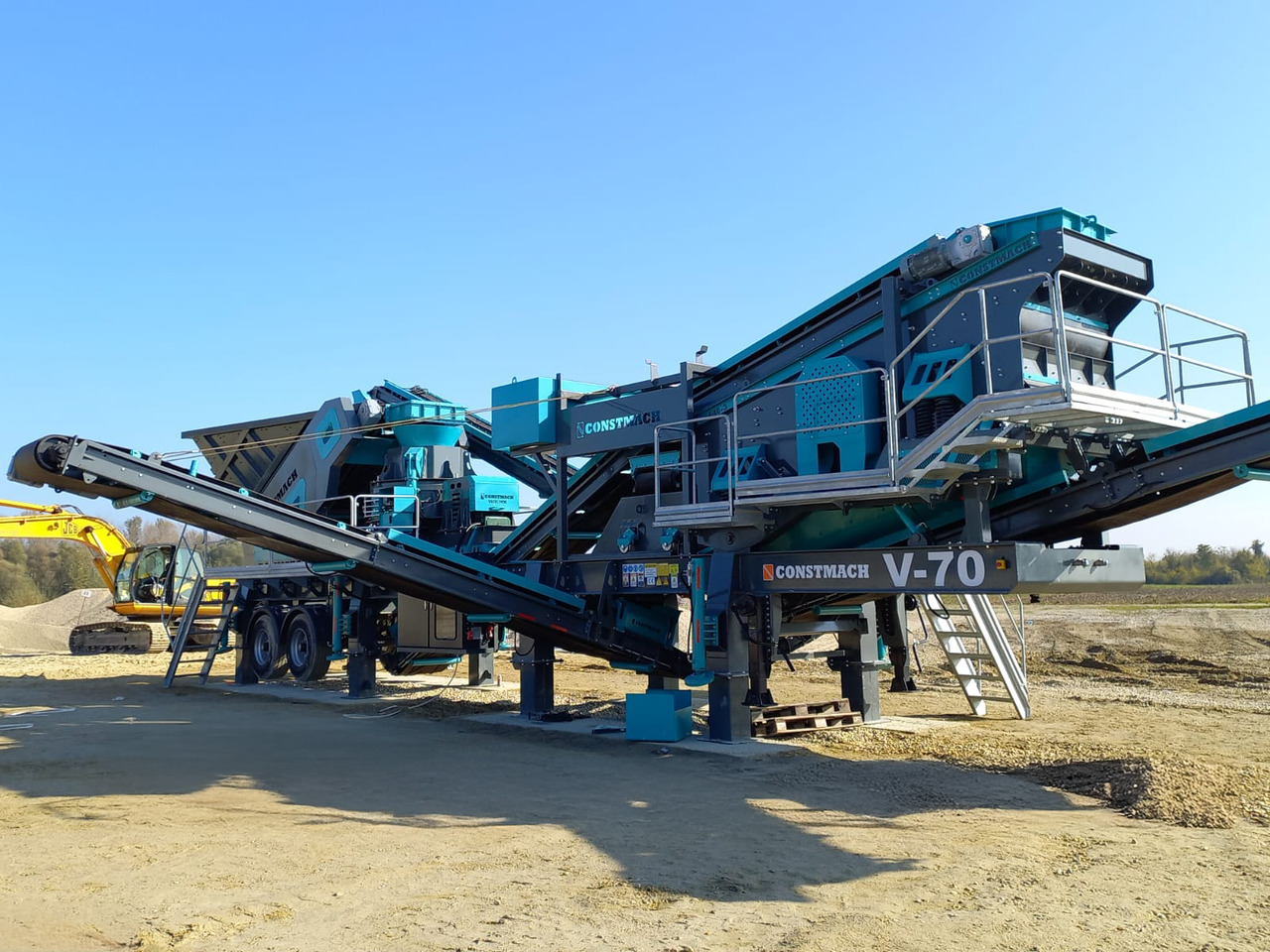 Constmach Concasseur À Impact À Axe Vertical Mobile D'une Capacité De 100 À 150 Tonnes - Mobile crusher: picture 3 Constmach Concasseur À Impact À Axe Vertical Mobile D'une Capacité De 100 À 150 Tonnes - Mobile crusher: picture 3
