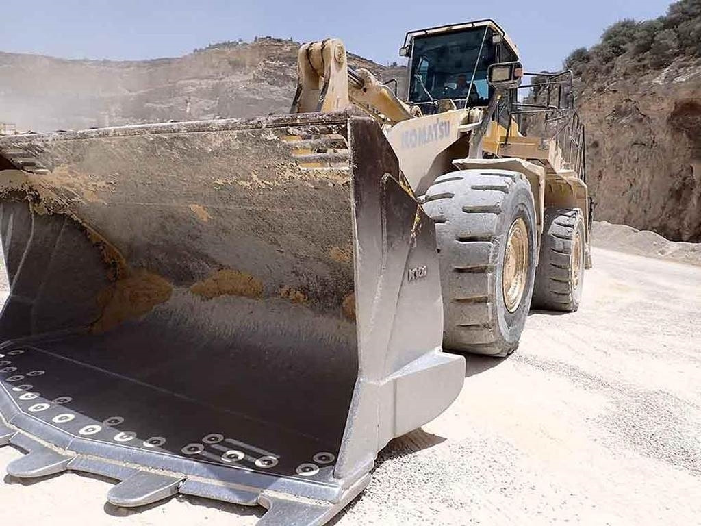 Komatsu WA600-8EO  - Wheel loader: picture 2 Komatsu WA600-8EO  - Wheel loader: picture 2