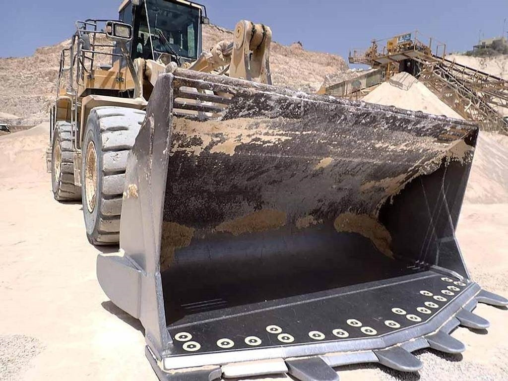 Komatsu WA600-8EO  - Wheel loader: picture 3 Komatsu WA600-8EO  - Wheel loader: picture 3