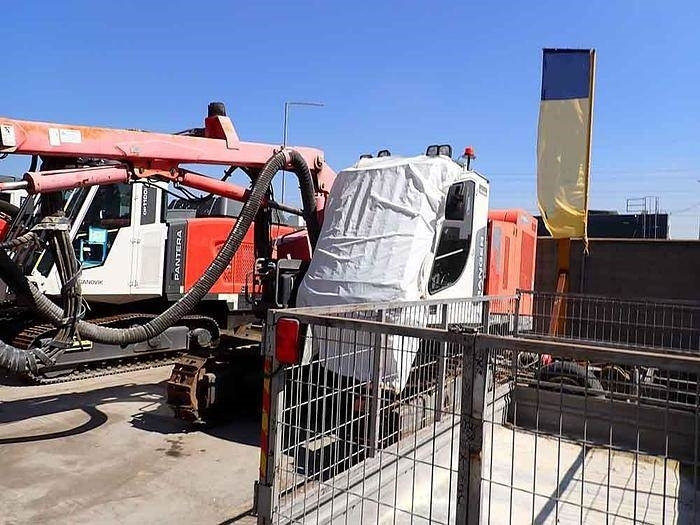 Sandvik DX800 - Drilling machine: picture 2 Sandvik DX800 - Drilling machine: picture 2