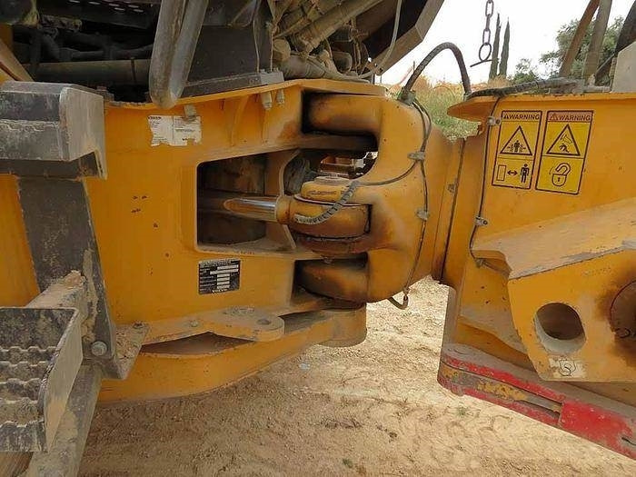 Articulated dumper Volvo A40F: picture 24