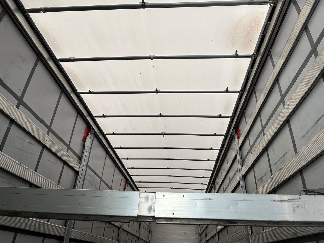 Schmitz Cargobull SCS 24 Bordwand - Curtainsider semi-trailer: picture 5 Schmitz Cargobull SCS 24 Bordwand - Curtainsider semi-trailer: picture 5