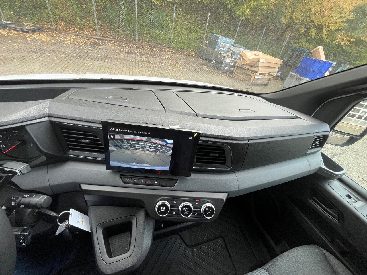 Closed box van Renault MASTER MIT HUMBAUR KOFFERAUFBAU: picture 20 Closed box van Renault MASTER MIT HUMBAUR KOFFERAUFBAU: picture 20