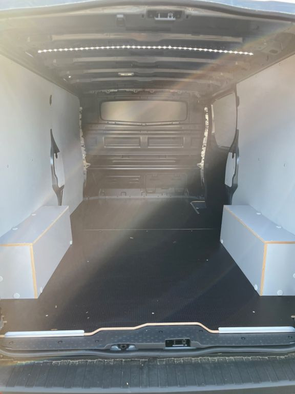 Renault RENAULT TRAFIC L2H1 KASTENWAGEN URBAN GRAU - Small van: picture 5 Renault RENAULT TRAFIC L2H1 KASTENWAGEN URBAN GRAU - Small van: picture 5