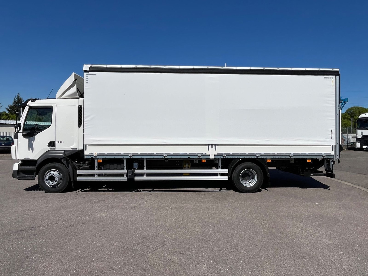 Curtain side truck Volvo FL 16.280 Junge Schiebeplane: picture 7