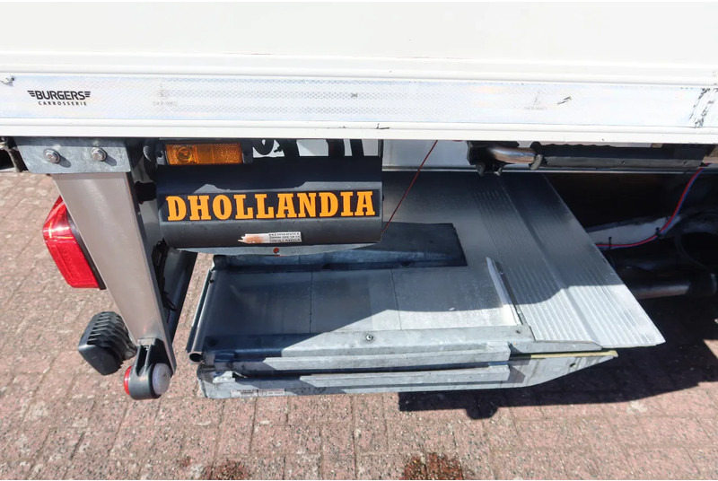 DAF CF 300 Koel/Vries Carrier iceland + Dhollandia 2500KG klep trenn wand - Refrigerator truck: picture 4 DAF CF 300 Koel/Vries Carrier iceland + Dhollandia 2500KG klep trenn wand - Refrigerator truck: picture 4