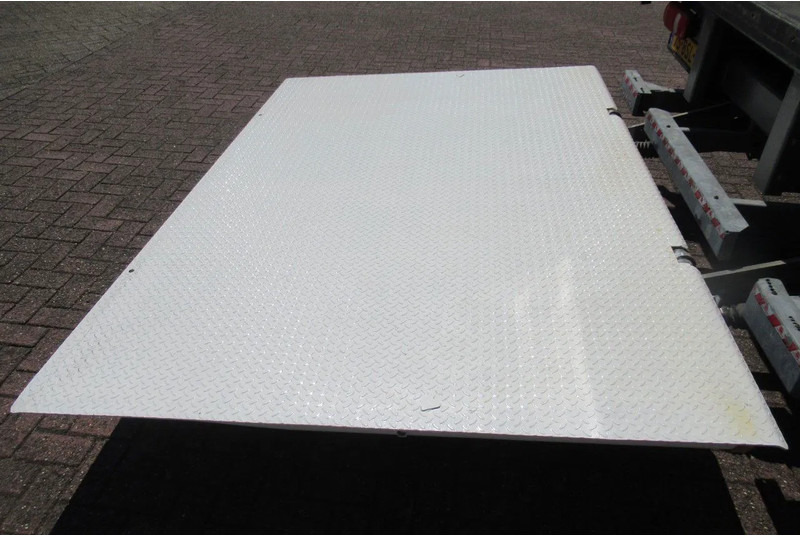 Curtain side truck DAF LF 250 250 bak + klep + schuifzeil E6: picture 11 Curtain side truck DAF LF 250 250 bak + klep + schuifzeil E6: picture 11