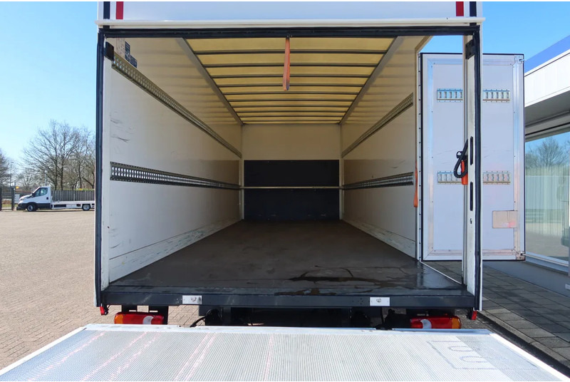 DAF LF 45 Gesloten bak + Dhollandia klep 1500 kg 4x2 - Box truck: picture 4 DAF LF 45 Gesloten bak + Dhollandia klep 1500 kg 4x2 - Box truck: picture 4