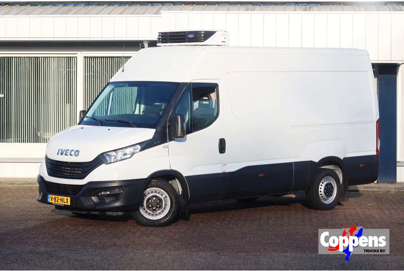 Iveco Daily 35S16 Koel/Vries L2/H2 Carrier Xarios 350 Koel/Vries/Verwarmen + nachtaansluiting 220 volt - Refrigerated delivery van: picture 1 Iveco Daily 35S16 Koel/Vries L2/H2 Carrier Xarios 350 Koel/Vries/Verwarmen + nachtaansluiting 220 volt - Refrigerated delivery van: picture 1