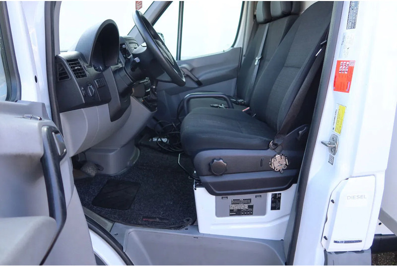 Mercedes-Benz Sprinter 316 CDI Carrier Koel/Vries Bak+Klep. Dag en nacht aansluiting - Refrigerated delivery van: picture 5 Mercedes-Benz Sprinter 316 CDI Carrier Koel/Vries Bak+Klep. Dag en nacht aansluiting - Refrigerated delivery van: picture 5
