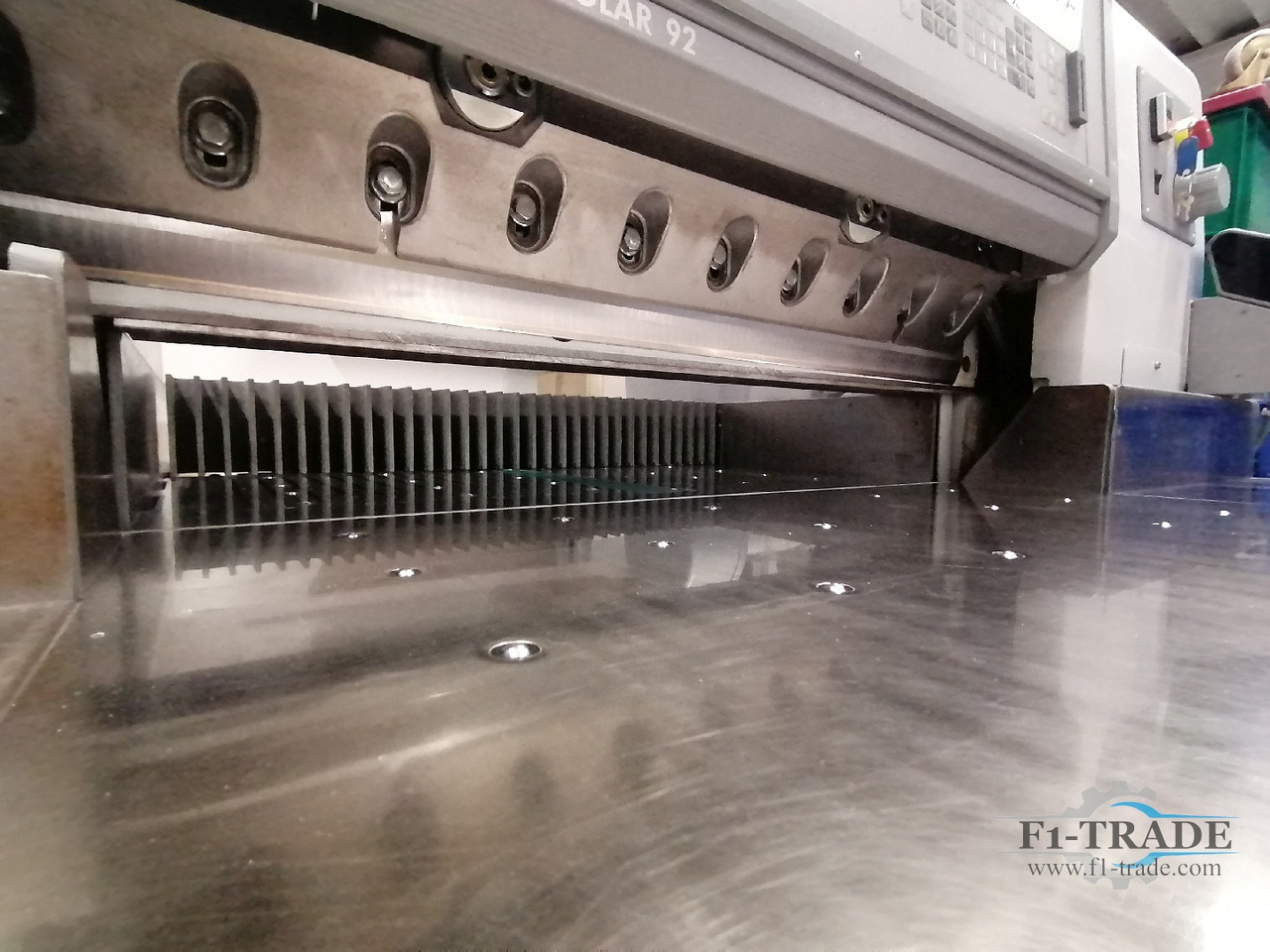 Polar 92 E - Paper cutting machine: picture 3 Polar 92 E - Paper cutting machine: picture 3