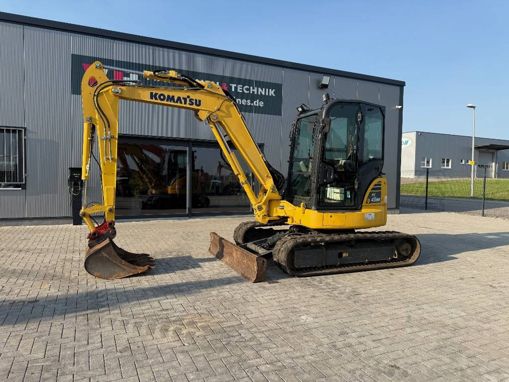 Komatsu PC 45 MR-5 - Mini excavator: picture 1 Komatsu PC 45 MR-5 - Mini excavator: picture 1