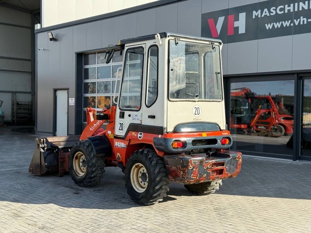 Kubota R 420  - Wheel loader: picture 3 Kubota R 420  - Wheel loader: picture 3