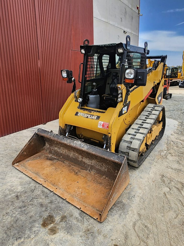 CAT 259B - Skid steer loader: picture 3 CAT 259B - Skid steer loader: picture 3