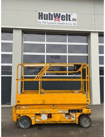 Haulotte Compact 8 - Scherenarbeitsbühne 8,2m, BJ 2021 - Scissor lift: picture 2 Haulotte Compact 8 - Scherenarbeitsbühne 8,2m, BJ 2021 - Scissor lift: picture 2