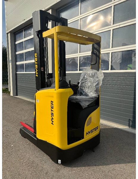 Hyster R 1.2 E - Reach truck: picture 3 Hyster R 1.2 E - Reach truck: picture 3
