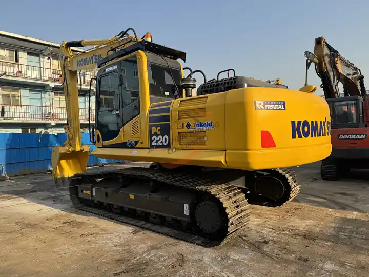 90% New Used Komatus excavator Well-Maintained Pc220-8mo PC200-8 in good condition for sale - Crawler excavator: picture 4 90% New Used Komatus excavator Well-Maintained Pc220-8mo PC200-8 in good condition for sale - Crawler excavator: picture 4