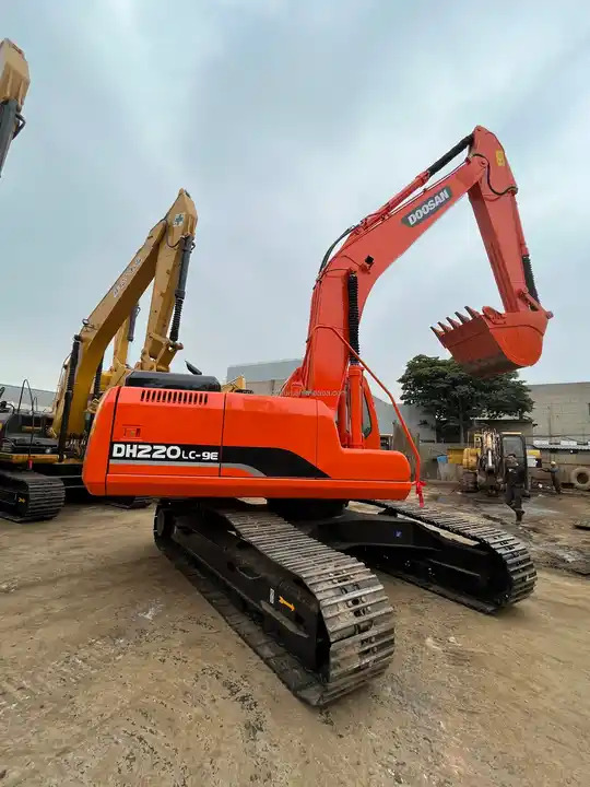 Cheap Original Doosan Used Excavator Dh220lc-9E Made In Korea Crawler Excavator Doosan Dh220--9E Used Excavators - Crawler excavator: picture 2 Cheap Original Doosan Used Excavator Dh220lc-9E Made In Korea Crawler Excavator Doosan Dh220--9E Used Excavators - Crawler excavator: picture 2