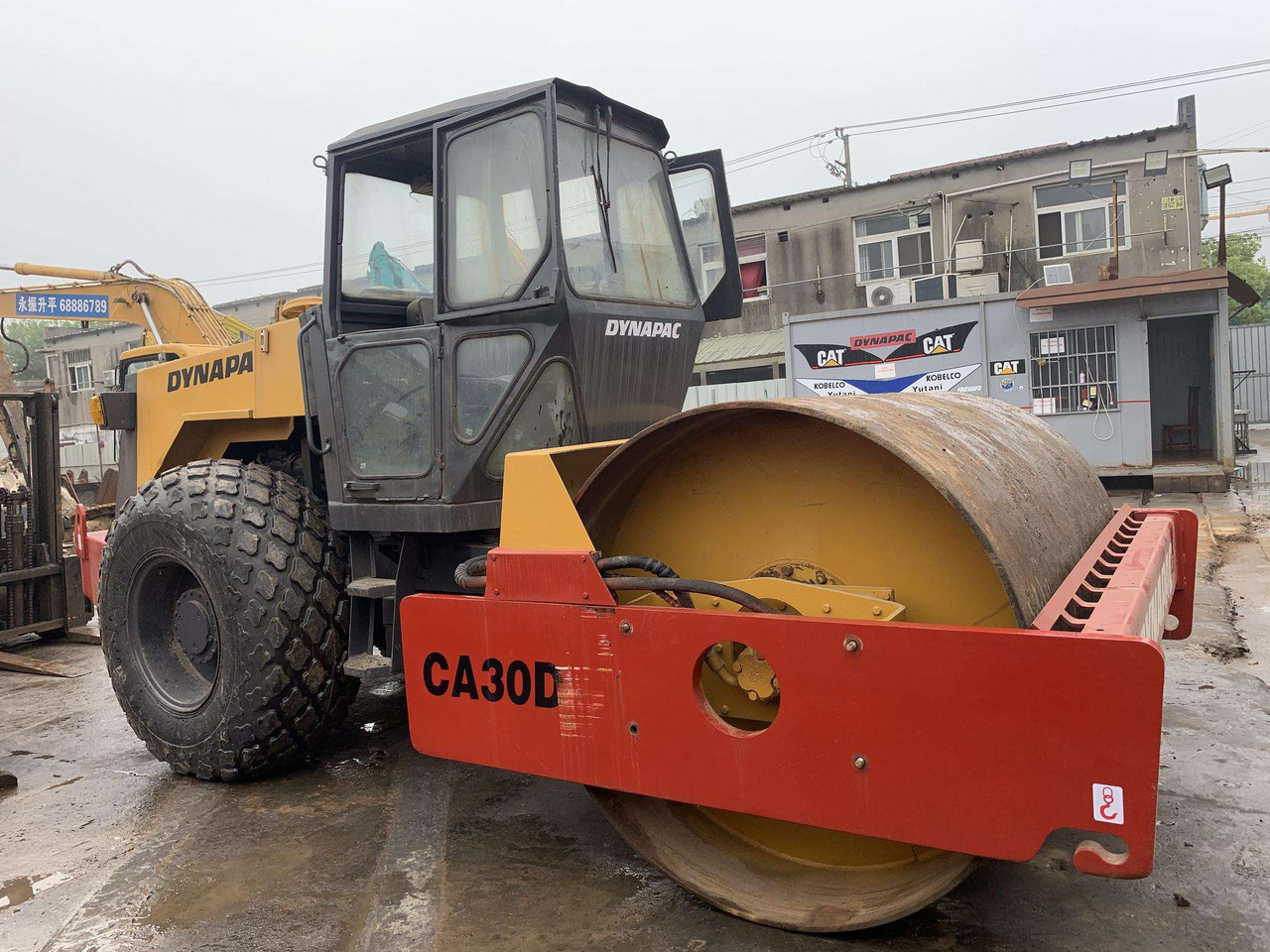 Good Quality Road Roller Surprise Price Second Hand Vibratory Compactor Original Sweden Used Road Roller Dynapac Ca30d - Road roller: picture 4 Good Quality Road Roller Surprise Price Second Hand Vibratory Compactor Original Sweden Used Road Roller Dynapac Ca30d - Road roller: picture 4