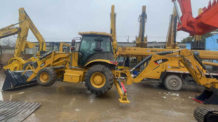 HT636 Mini Tractor with Front End Loader and Backhoe Efficient Cat 420F2 Backhoe Loader Weichai Engine New Condition - Backhoe loader: picture 4 HT636 Mini Tractor with Front End Loader and Backhoe Efficient Cat 420F2 Backhoe Loader Weichai Engine New Condition - Backhoe loader: picture 4