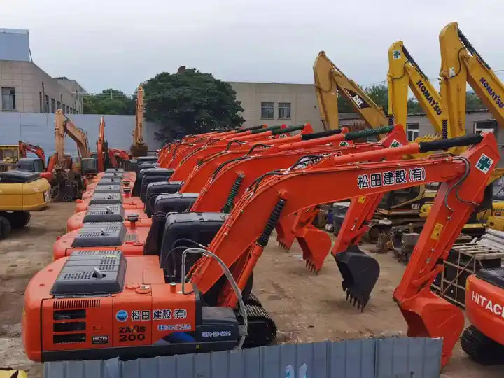 Japan Made Used Excavator Hitachi Ex200-1,Ex200 With Good Condition And Best Price Excavator Machine in Shanghai - Crawler excavator: picture 3 Japan Made Used Excavator Hitachi Ex200-1,Ex200 With Good Condition And Best Price Excavator Machine in Shanghai - Crawler excavator: picture 3