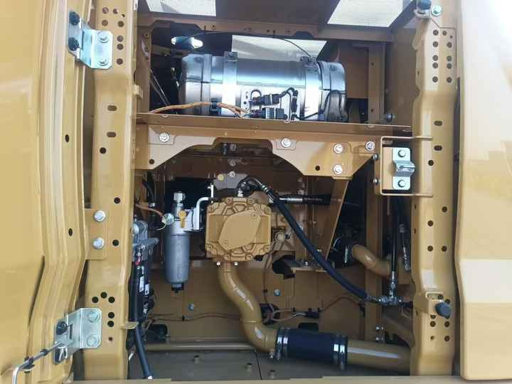 Used Excavator Caterpillar Cat 320gc 320d2 320 320d2l 320g 320bl Excavator Secondhand Caterpillar 336 336D 325 320gc 320cl - Crawler excavator: picture 5 Used Excavator Caterpillar Cat 320gc 320d2 320 320d2l 320g 320bl Excavator Secondhand Caterpillar 336 336D 325 320gc 320cl - Crawler excavator: picture 5