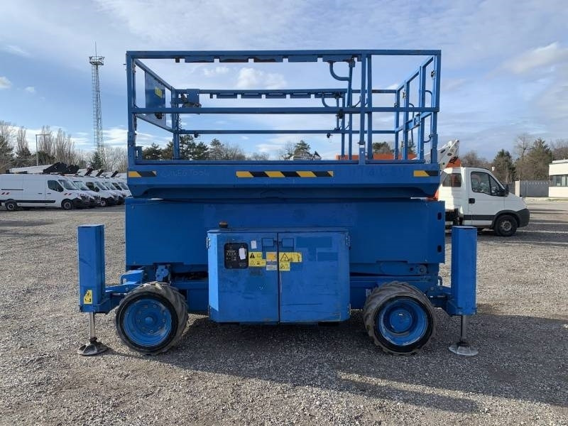 Genie GS4069 DC - 14,02 m, electric  - Scissor lift: picture 5 Genie GS4069 DC - 14,02 m, electric  - Scissor lift: picture 5
