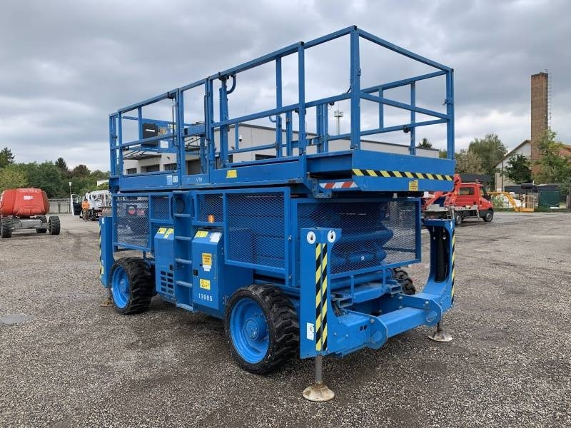 Genie GS4390 - 15,11m, diesel, 4x4  - Scissor lift: picture 1 Genie GS4390 - 15,11m, diesel, 4x4  - Scissor lift: picture 1