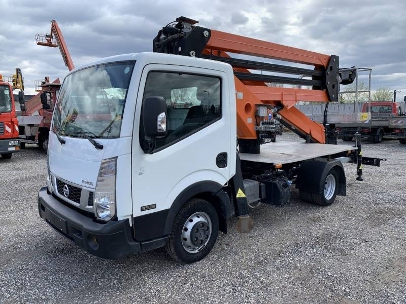 Nissan Cabstar Benelli BA22 - 22 m - Truck with aerial platform: picture 2 Nissan Cabstar Benelli BA22 - 22 m - Truck with aerial platform: picture 2