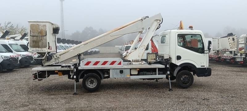 Nissan Cabstar Multitel 160 ALU DS - 16m - Truck with aerial platform: picture 4 Nissan Cabstar Multitel 160 ALU DS - 16m - Truck with aerial platform: picture 4