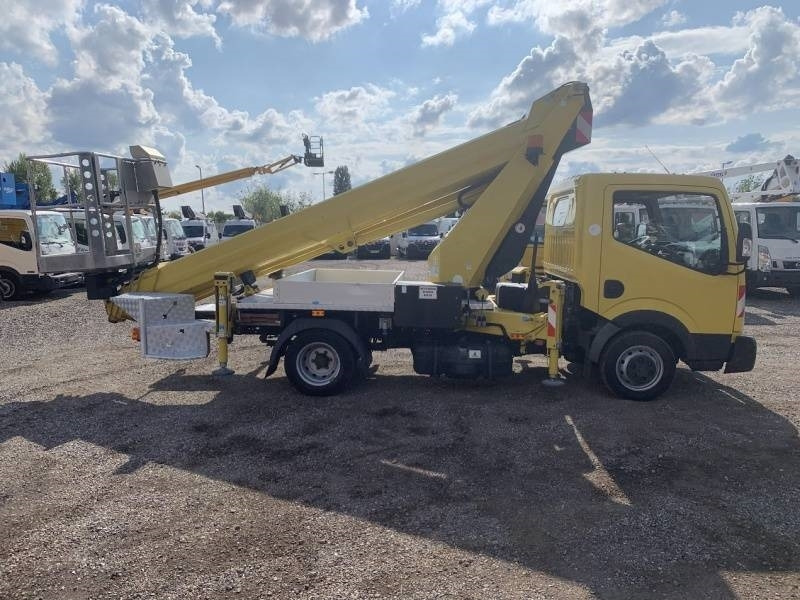 Nissan Cabstar Ruthmann TB270 - 27m - 225 kg - Truck with aerial platform: picture 4 Nissan Cabstar Ruthmann TB270 - 27m - 225 kg - Truck with aerial platform: picture 4
