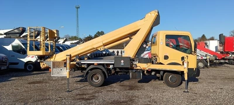 Nissan Cabstar Ruthmann TB270 - 27m - 230 kg - Truck with aerial platform: picture 4 Nissan Cabstar Ruthmann TB270 - 27m - 230 kg - Truck with aerial platform: picture 4