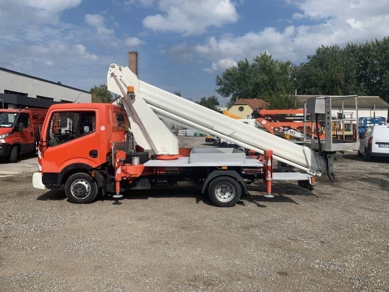 Nissan Cabstar Ruthmann TB270 - 27m - 230 kg - Truck with aerial platform: picture 5 Nissan Cabstar Ruthmann TB270 - 27m - 230 kg - Truck with aerial platform: picture 5