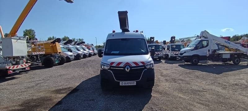 Renault Master Klubb KL32 - 12,5 m, 120 kg - Truck with aerial platform: picture 3 Renault Master Klubb KL32 - 12,5 m, 120 kg - Truck with aerial platform: picture 3