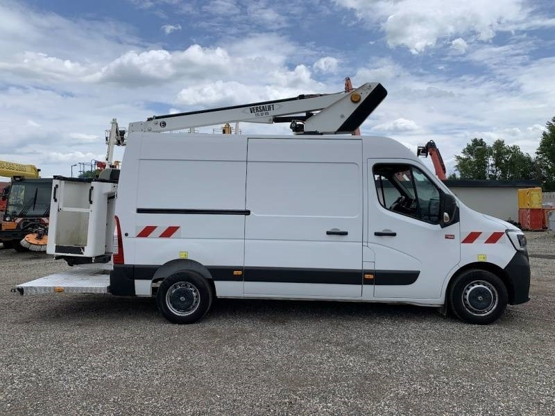 Renault Master Versalift ETL-32-125 - 12,5 m - 120kg - Truck with aerial platform: picture 4 Renault Master Versalift ETL-32-125 - 12,5 m - 120kg - Truck with aerial platform: picture 4