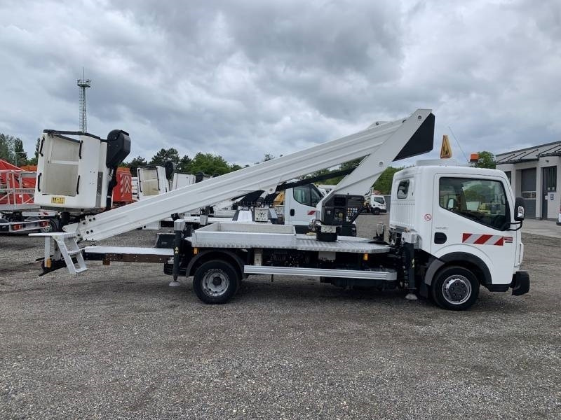 Renault Maxity ISOLI VT60NE - 20m, 250kg - Truck with aerial platform: picture 4 Renault Maxity ISOLI VT60NE - 20m, 250kg - Truck with aerial platform: picture 4