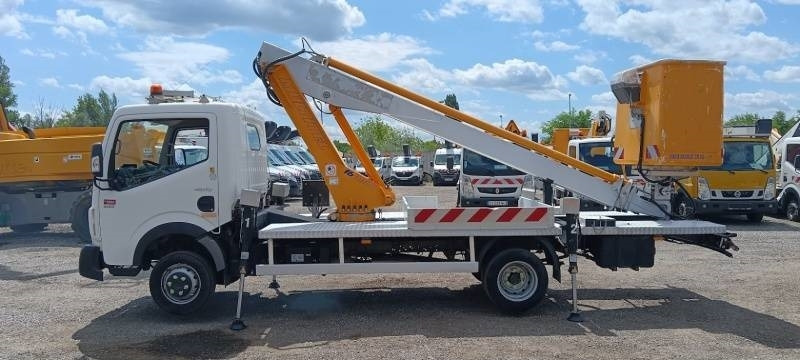 Renault Maxity Multitel 160 ALU DS - 16m - Truck with aerial platform: picture 5 Renault Maxity Multitel 160 ALU DS - 16m - Truck with aerial platform: picture 5