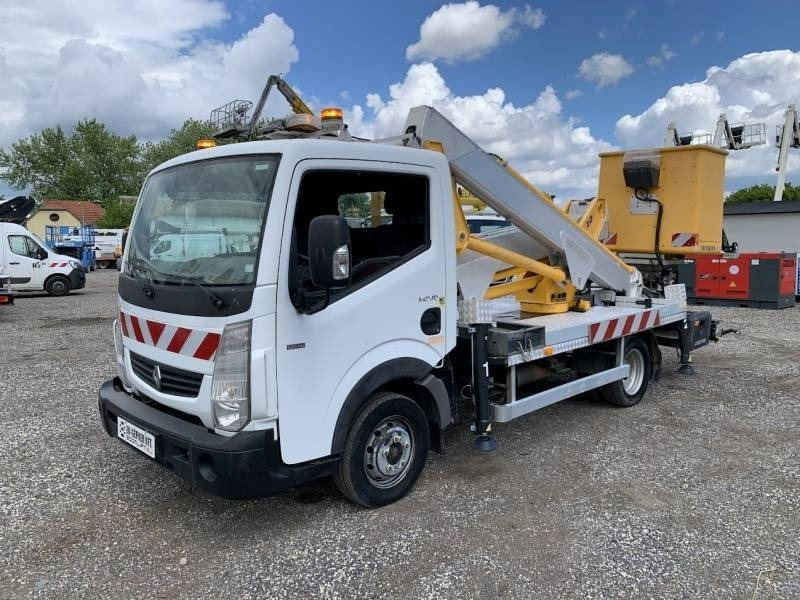 Renault Maxity Multitel MX200 - 20 m - Truck with aerial platform: picture 2 Renault Maxity Multitel MX200 - 20 m - Truck with aerial platform: picture 2