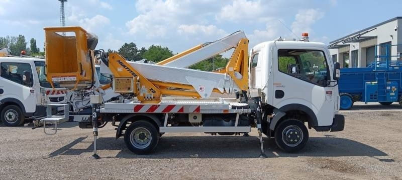 Renault Maxity Multitel MX200 - 20 m - Truck with aerial platform: picture 4 Renault Maxity Multitel MX200 - 20 m - Truck with aerial platform: picture 4