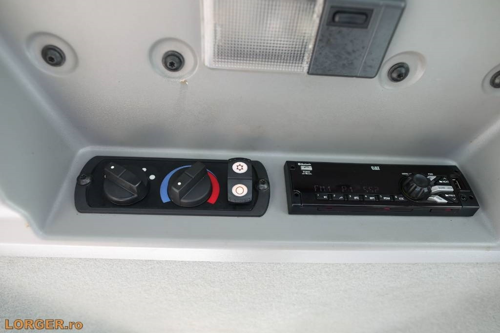 Bulldozer CAT D 7 E LGP: picture 19