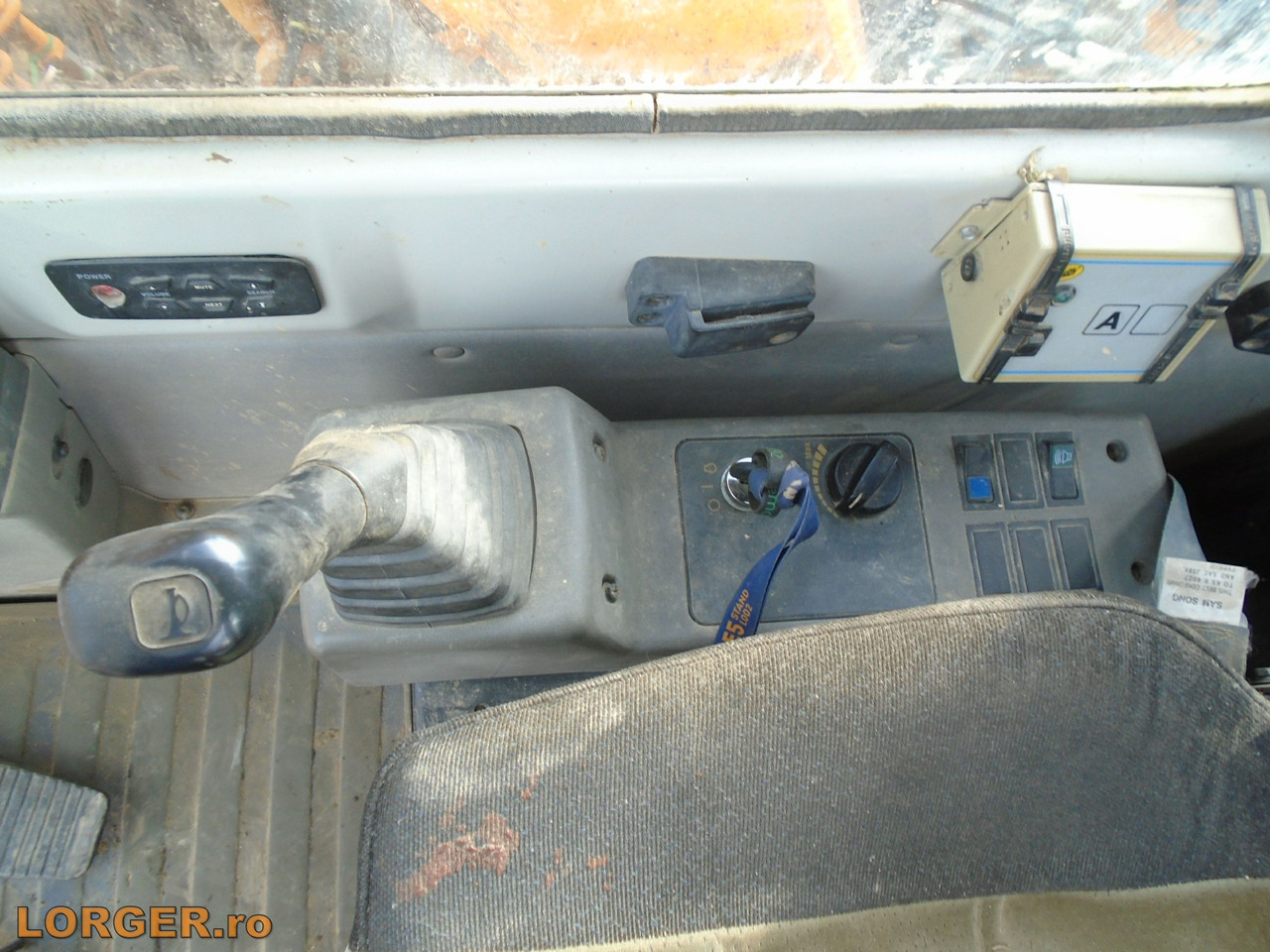 Crawler excavator Hyundai Robex 110-7: picture 10