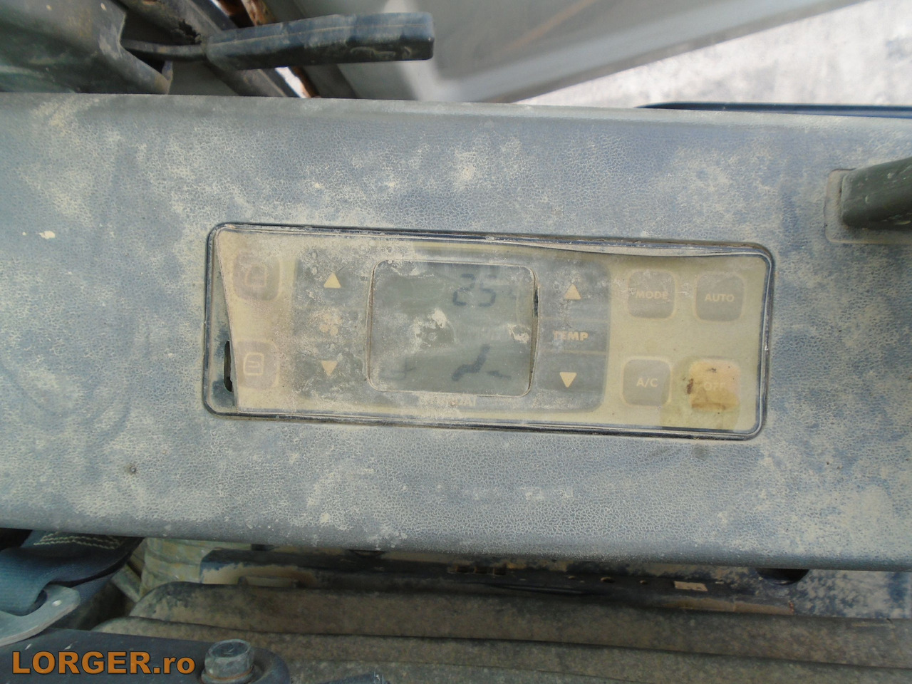 Crawler excavator Hyundai Robex 110-7: picture 13
